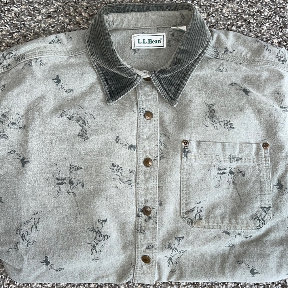 L.L. Bean Womens Shacket Jacket - Corduroy Collar - Green Neutral Deer Print